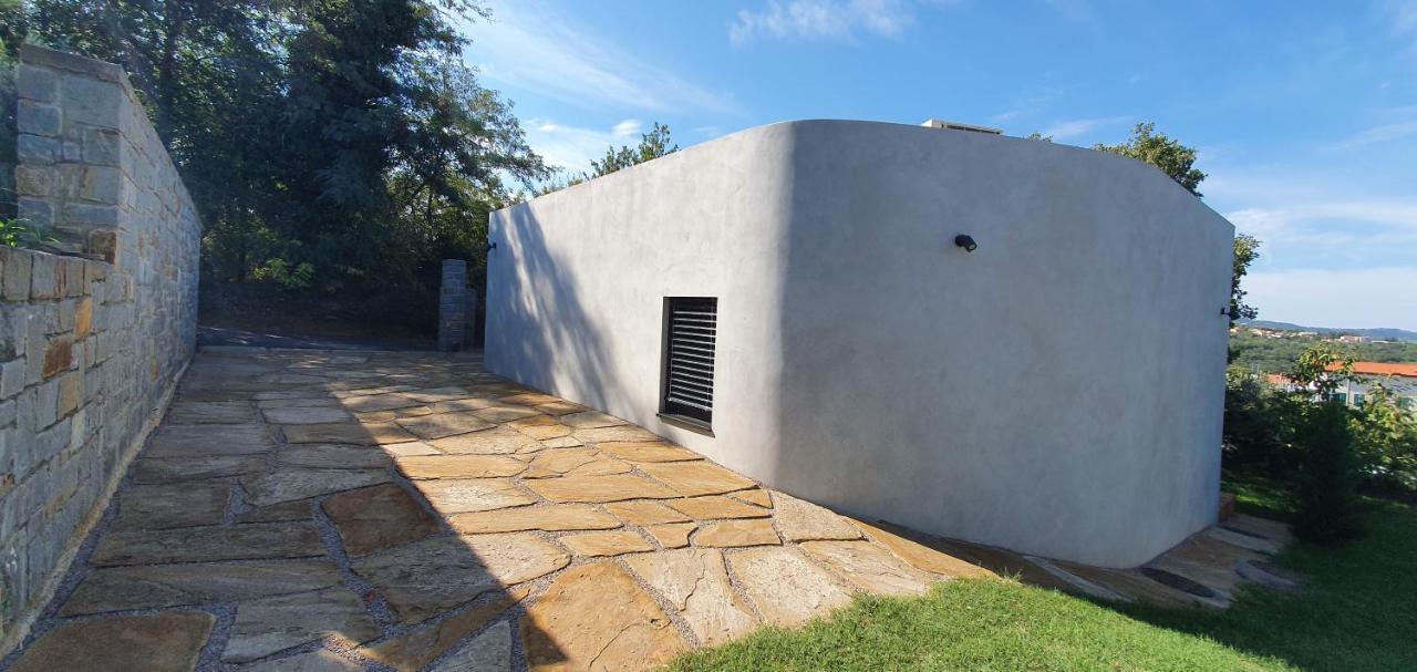 Vila House G Dekani Exteriér fotografie