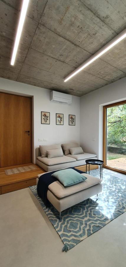 Vila House G Dekani Exteriér fotografie